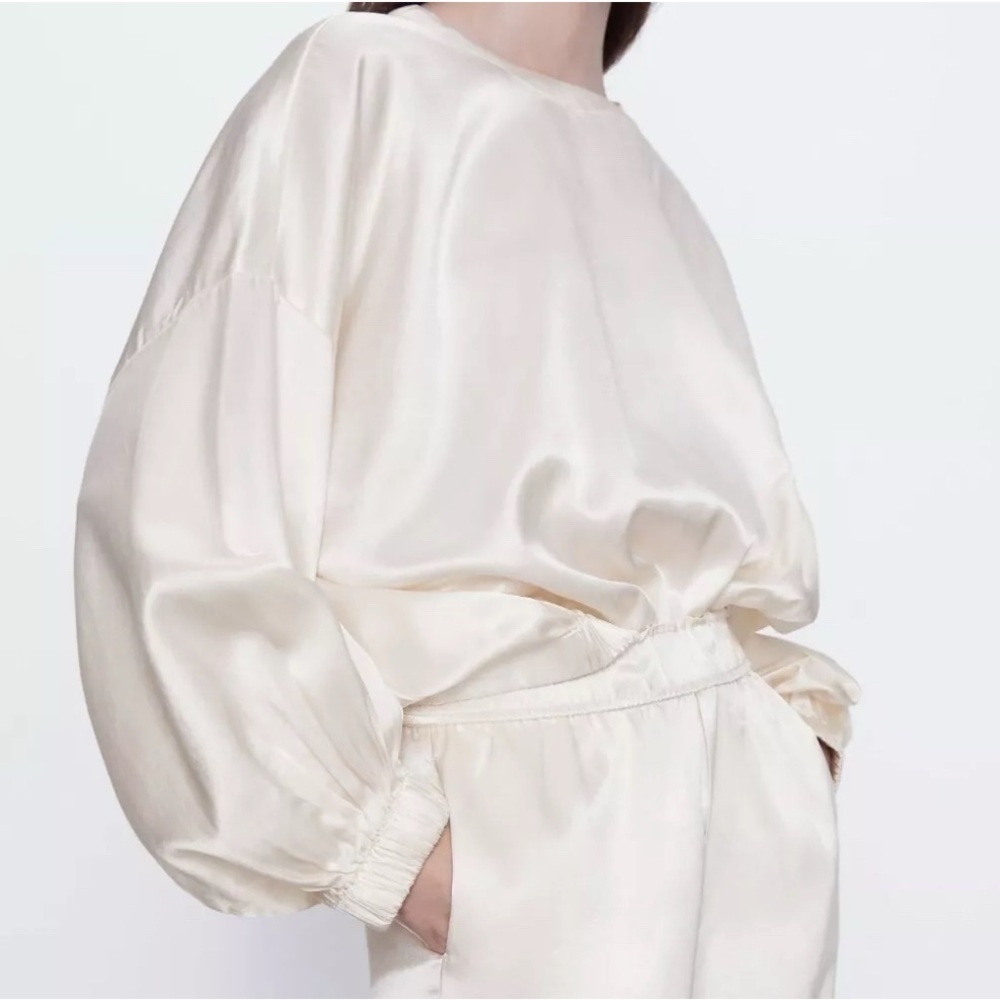 Zara Woman SATIN TOP Soft Gold (Size S)